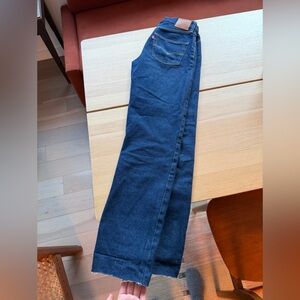 Levi’s 501 90s selvedge denim. 27